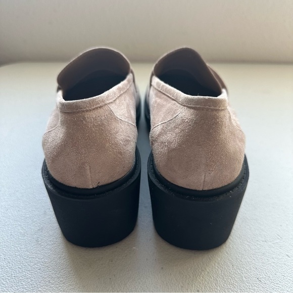 Silent D Xain loafers in a tan suede material. - Picture 4 of 5